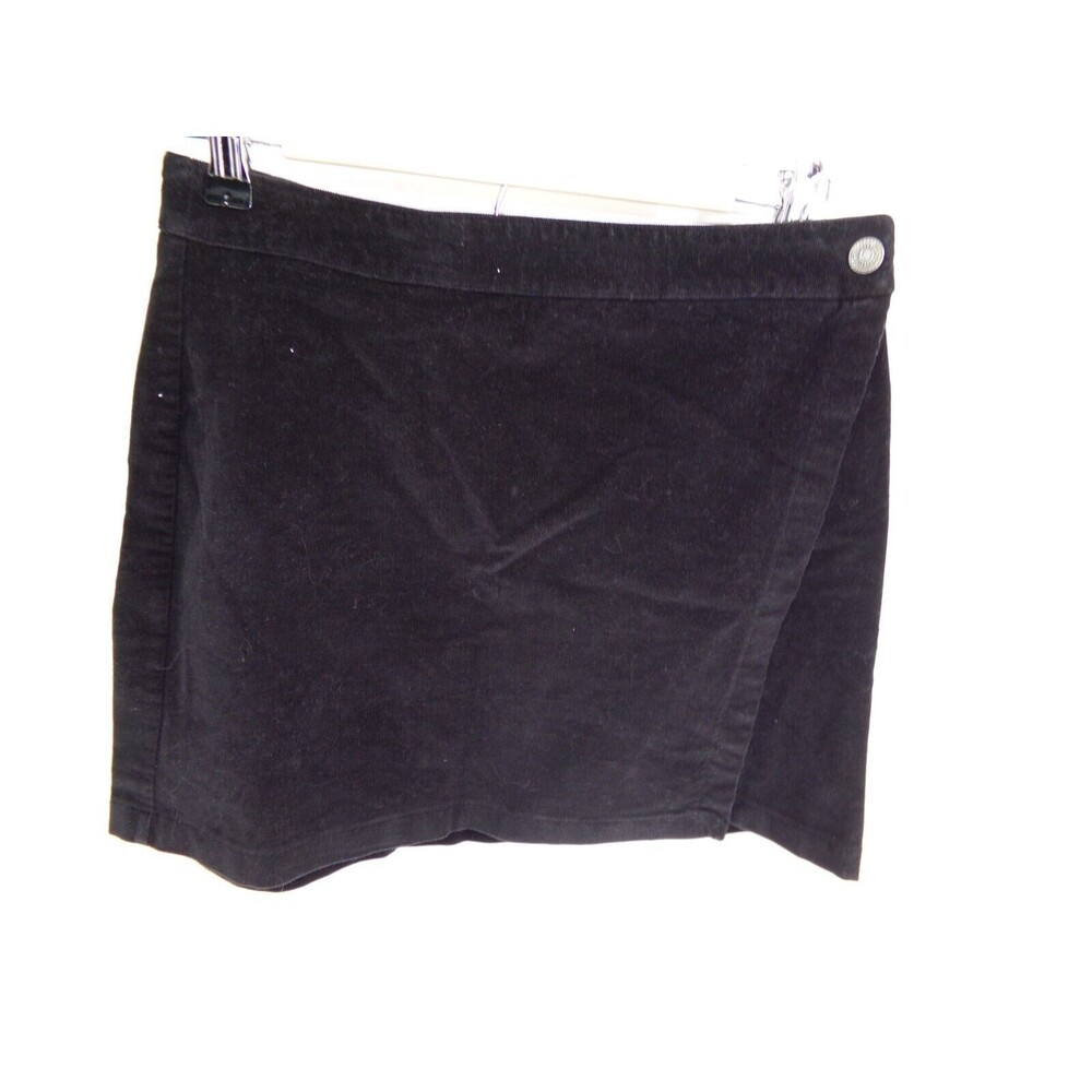 American Eagle Women's Black Corduroy Mini Wrap Skirt Size 4 snap button - Picture 1 of 8